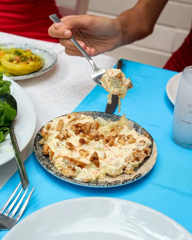 Buzuki'de servis edilen meze